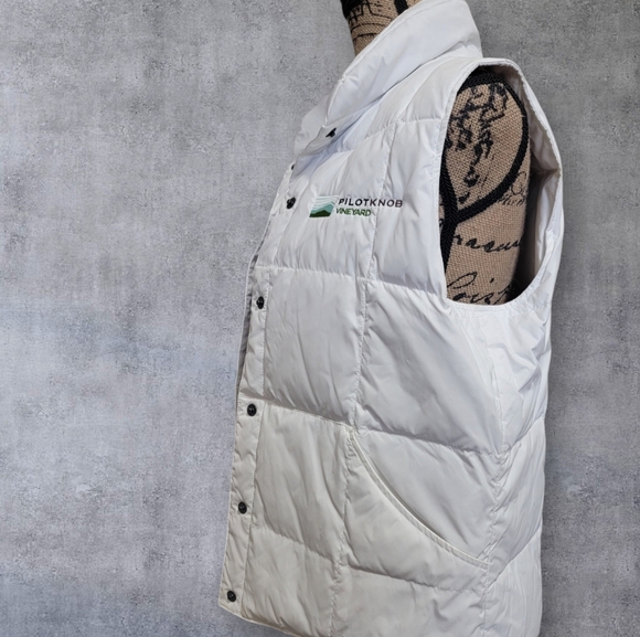 Lands End Vest - Picture 2 of 5